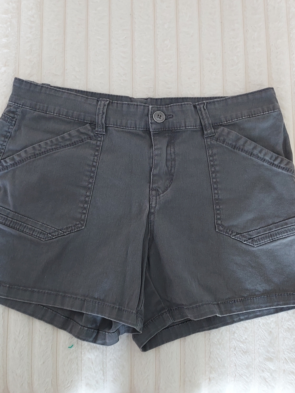 Classic Women's Gray Cotton Jean Shorts